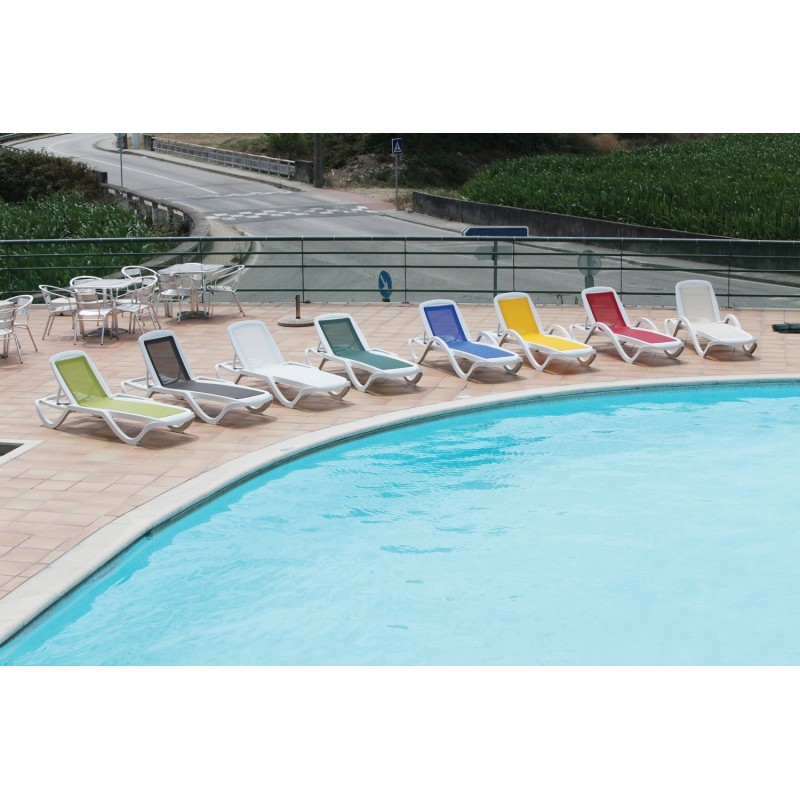 tumbona-carihuela-apilable-polipropileno-blanco-textilene-amarillo.jpg